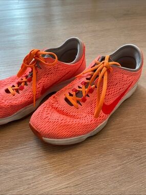 Nike Coral-Orange Mesh Running Shoes